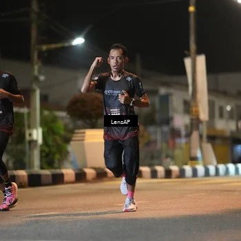 Runner Photo 5774154