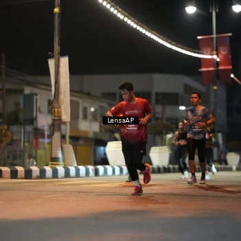 Runner Photo 5774187