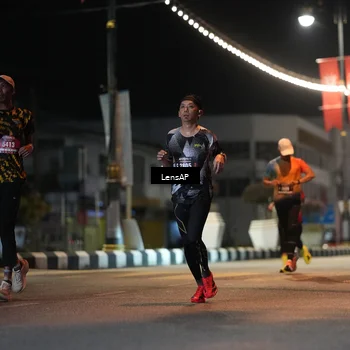 Runner Photo 5774200