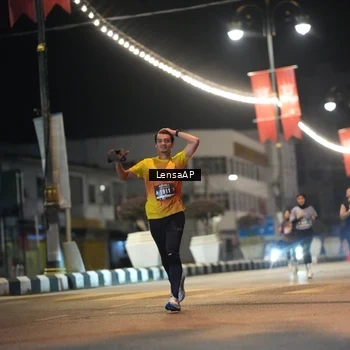 Runner Photo 5774211