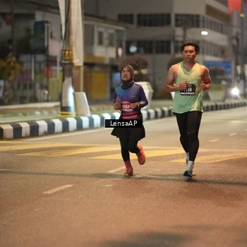 Runner Photo 5774243