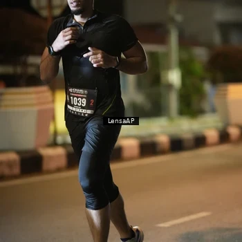 Runner Photo 5774246
