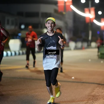Runner Photo 5774281