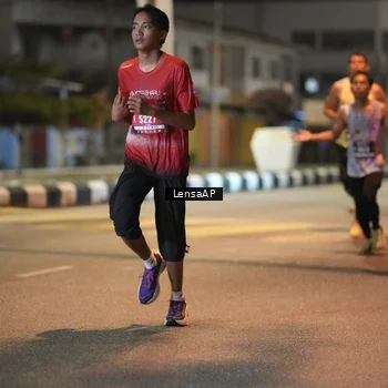 Runner Photo 5774318