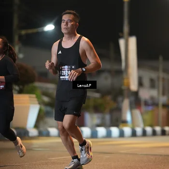 Runner Photo 5774342