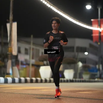 Runner Photo 5774345