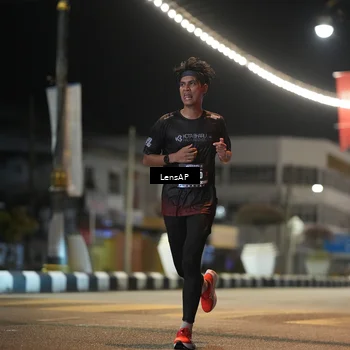 Runner Photo 5774346