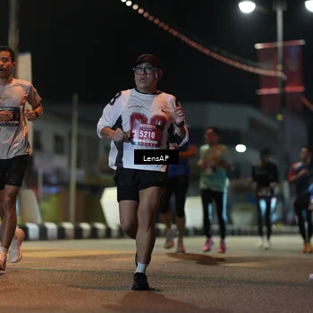 Runner Photo 5774352