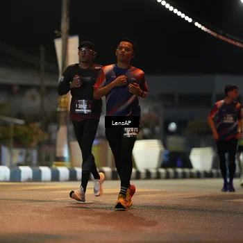 Runner Photo 5774358