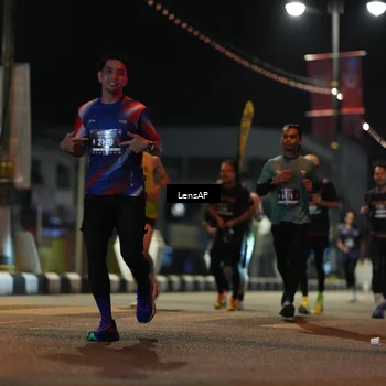 Runner Photo 5774368