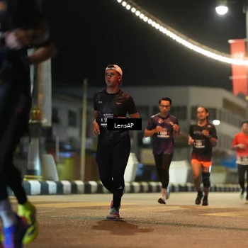 Runner Photo 5774375
