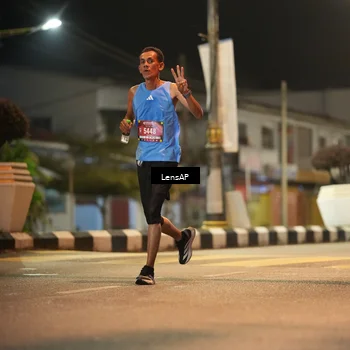 Runner Photo 5774421