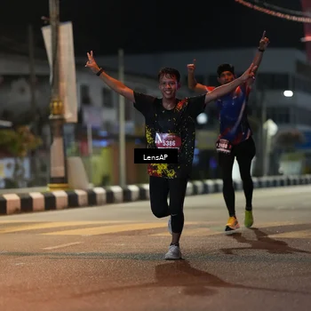 Runner Photo 5774455