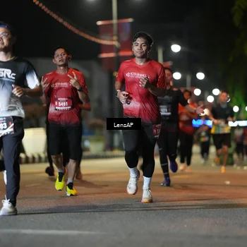 Runner Photo 5774573