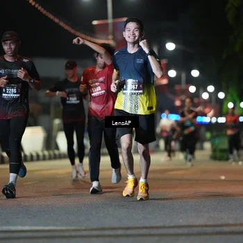 Runner Photo 5774583