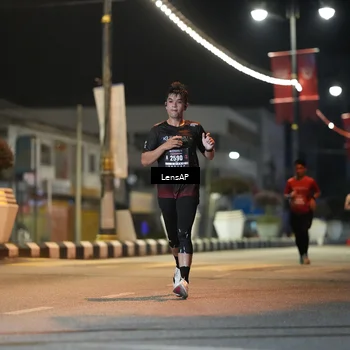 Runner Photo 5774609