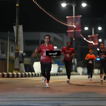 Runner Photo 5774660