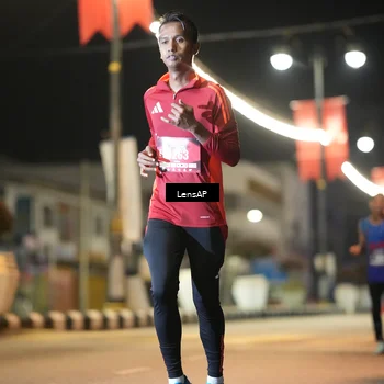 Runner Photo 5774679