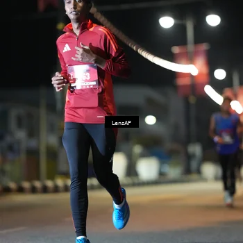 Runner Photo 5774680