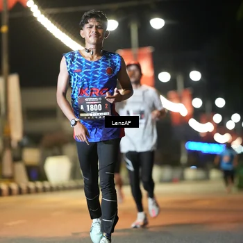 Runner Photo 5774690