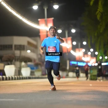Runner Photo 5774693