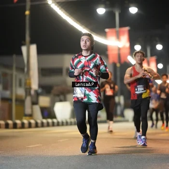 Runner Photo 5774721