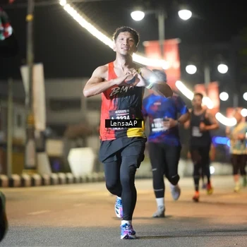 Runner Photo 5774724