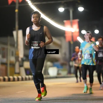 Runner Photo 5774734