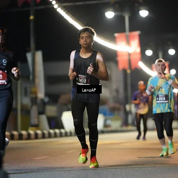 Runner Photo 5774735