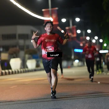 Runner Photo 5774754