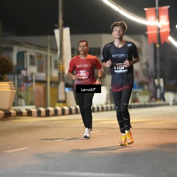 Runner Photo 5774798