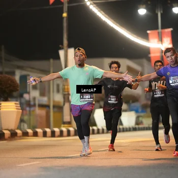 Runner Photo 5774845
