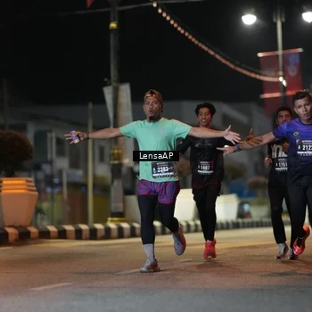 Runner Photo 5774848