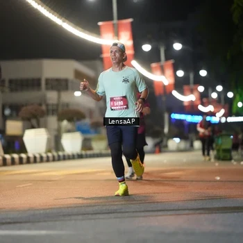 Runner Photo 5774900