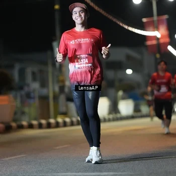 Runner Photo 5774935