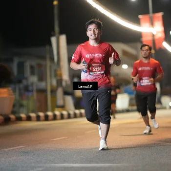Runner Photo 5774939