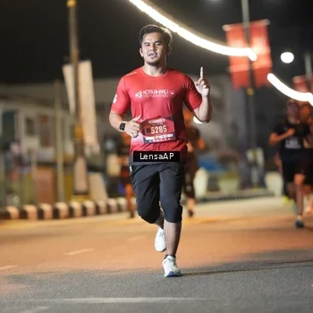 Runner Photo 5774945