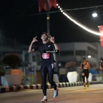 Runner Photo 5775119