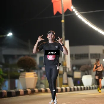 Runner Photo 5775123