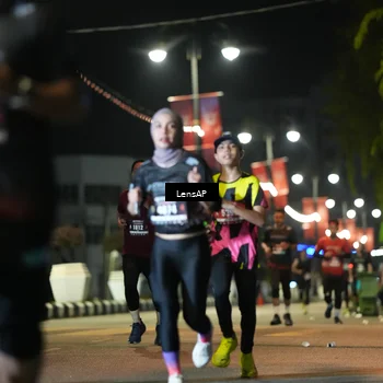 Runner Photo 5775135