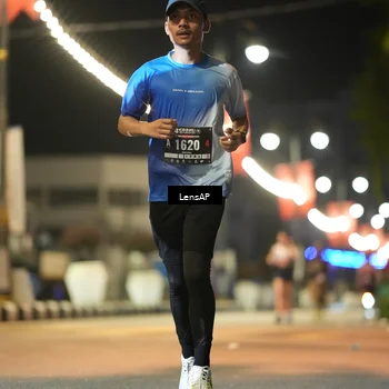 Runner Photo 5775249