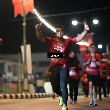 Runner Photo 5775311