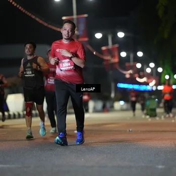 Runner Photo 5775410