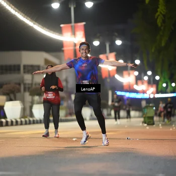 Runner Photo 5775444