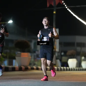 Runner Photo 5775497