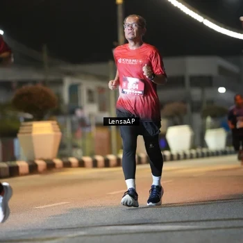 Runner Photo 5775701