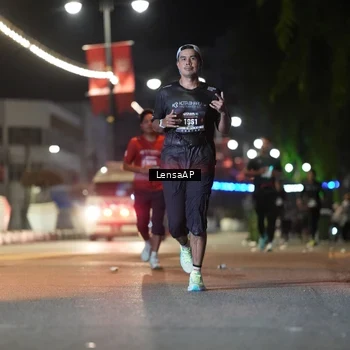 Runner Photo 5775790