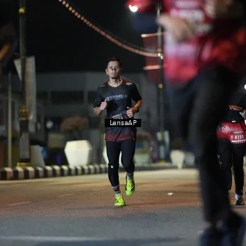Runner Photo 5775838
