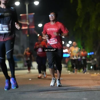 Runner Photo 5775879