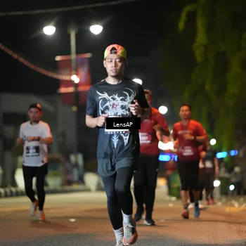 Runner Photo 5775980